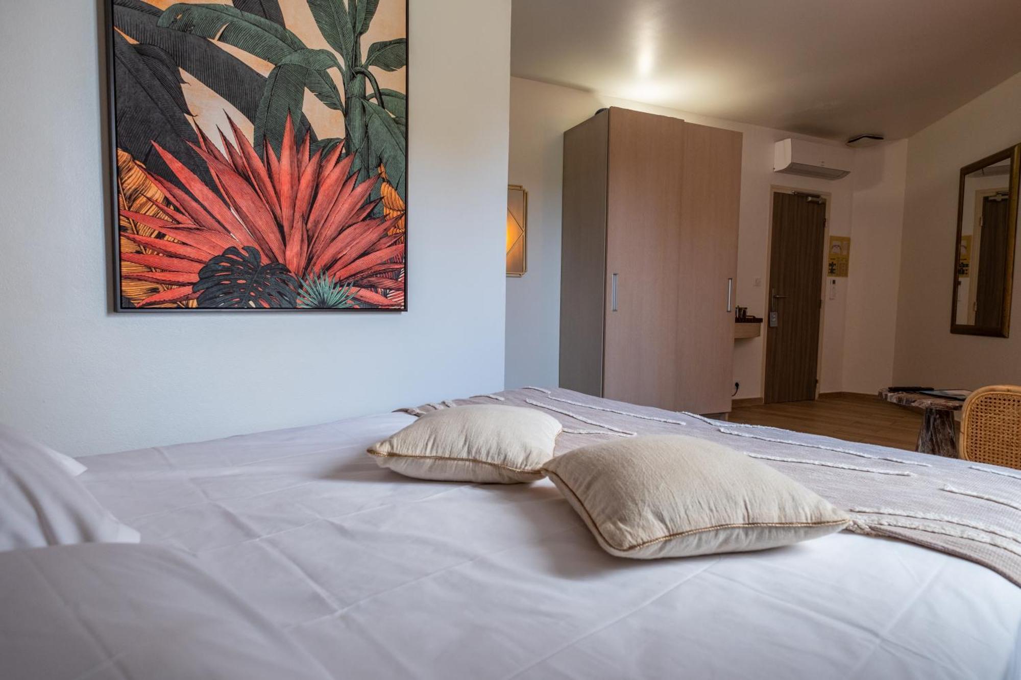 Hotel & Restaurant Les Mouettes Belgodère المظهر الخارجي الصورة